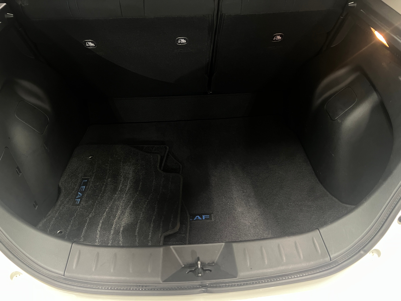 Thumbnail: 2025 Nissan Leaf - 7