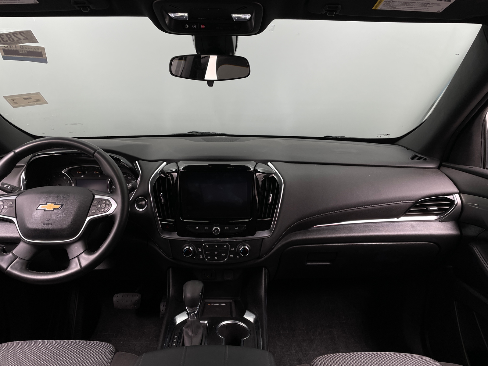 Thumbnail: 2023 Chevrolet Traverse - 3