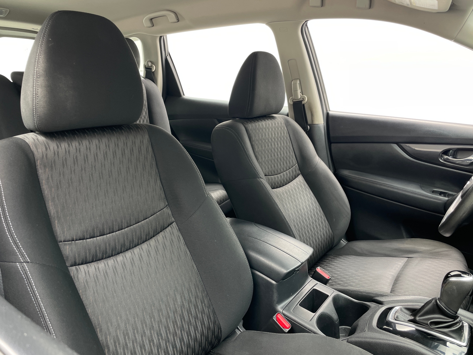 Thumbnail: 2017 Nissan Rogue - 2