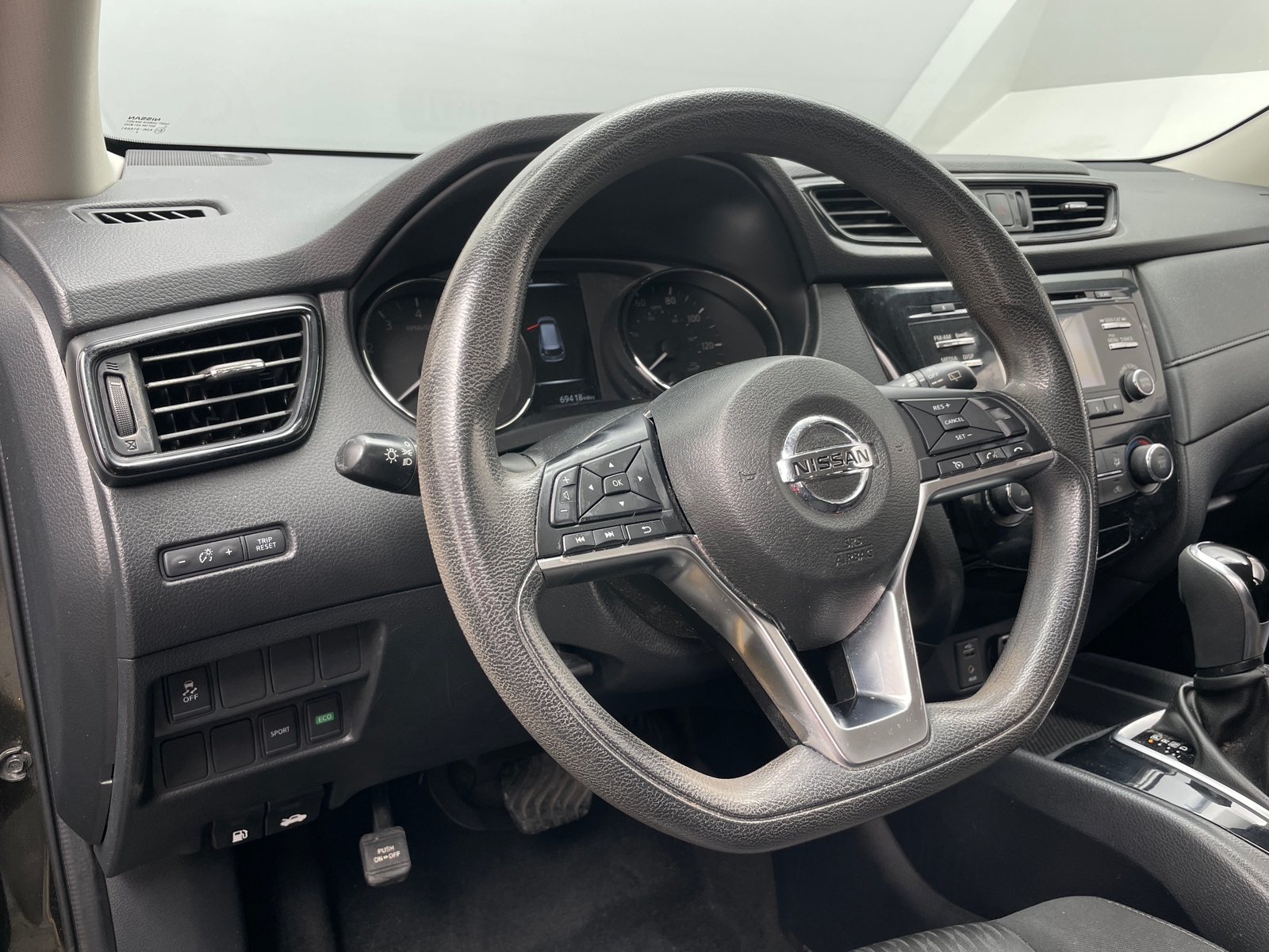 Thumbnail: 2017 Nissan Rogue - 5