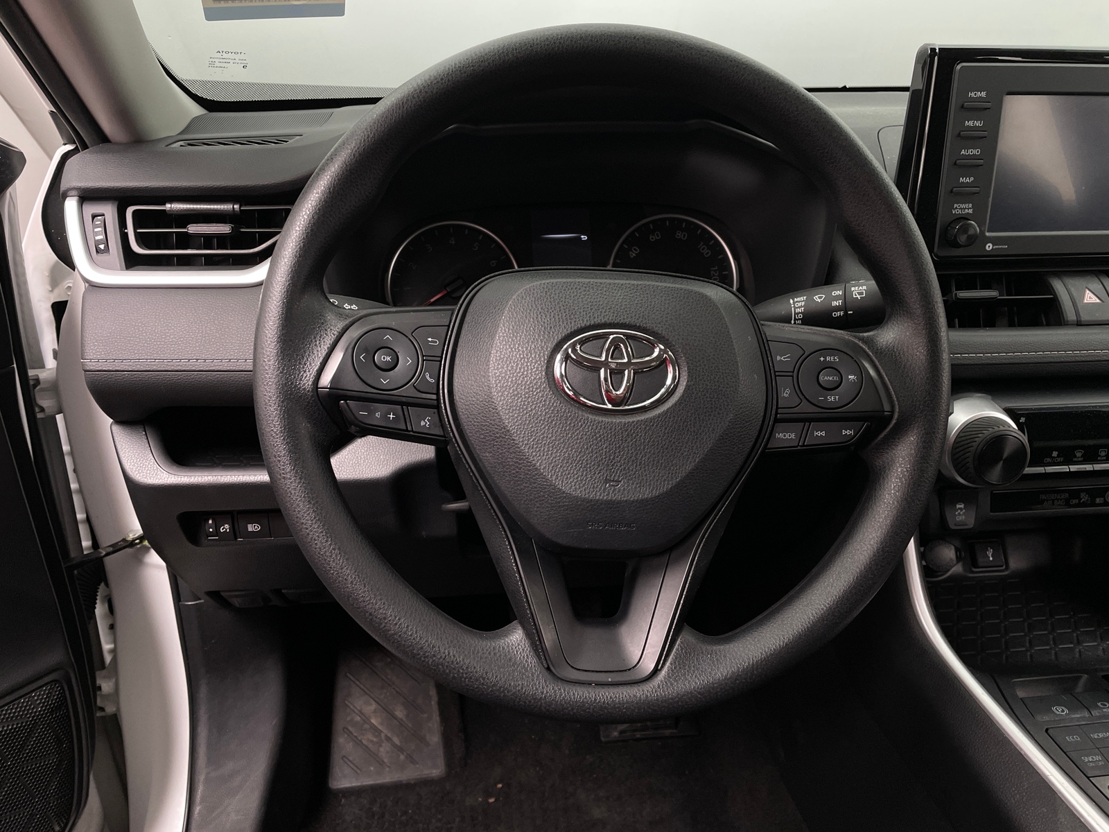 Thumbnail: 2022 Toyota RAV4 - 5