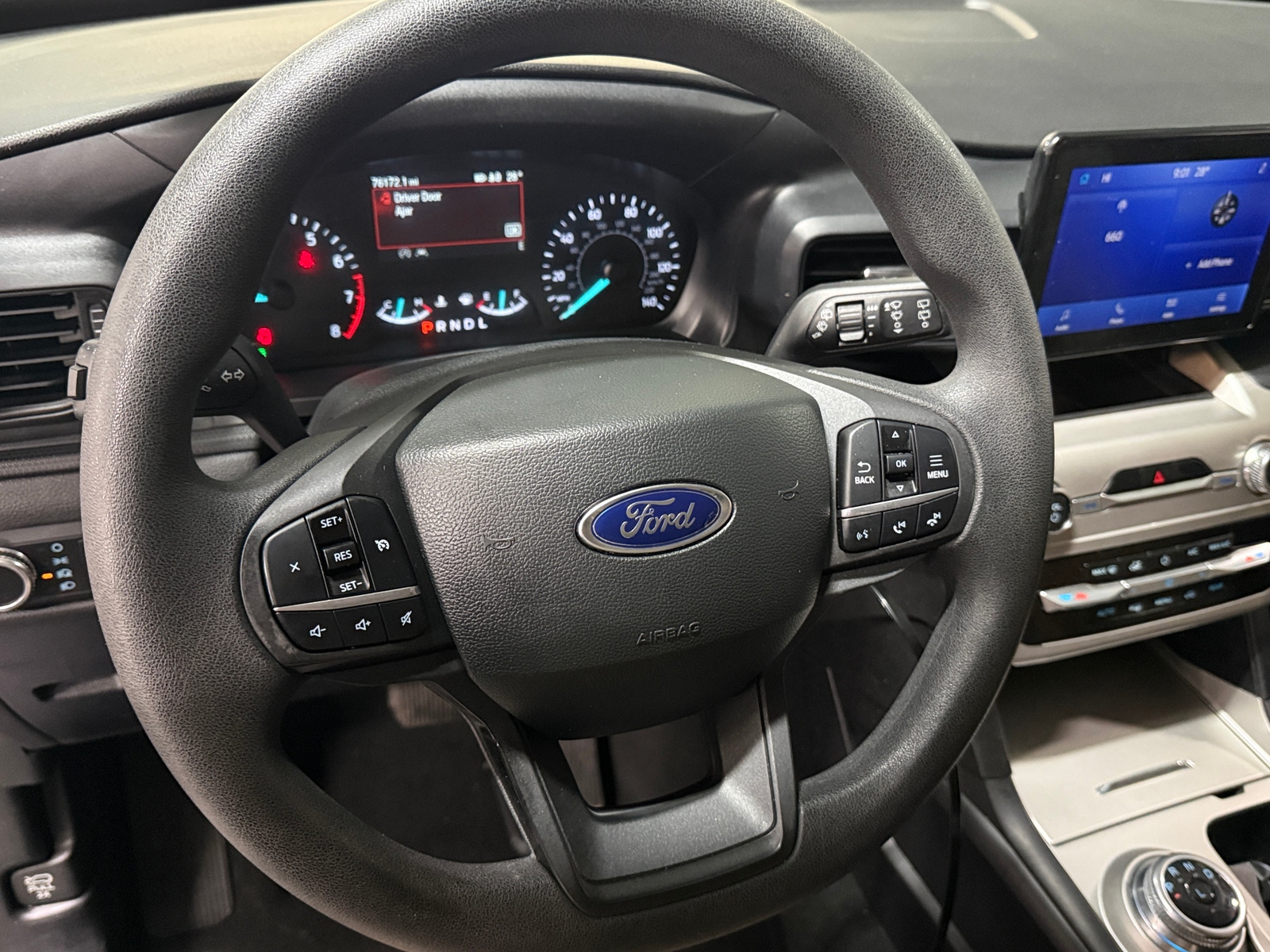 Thumbnail: 2022 Ford Explorer - 5