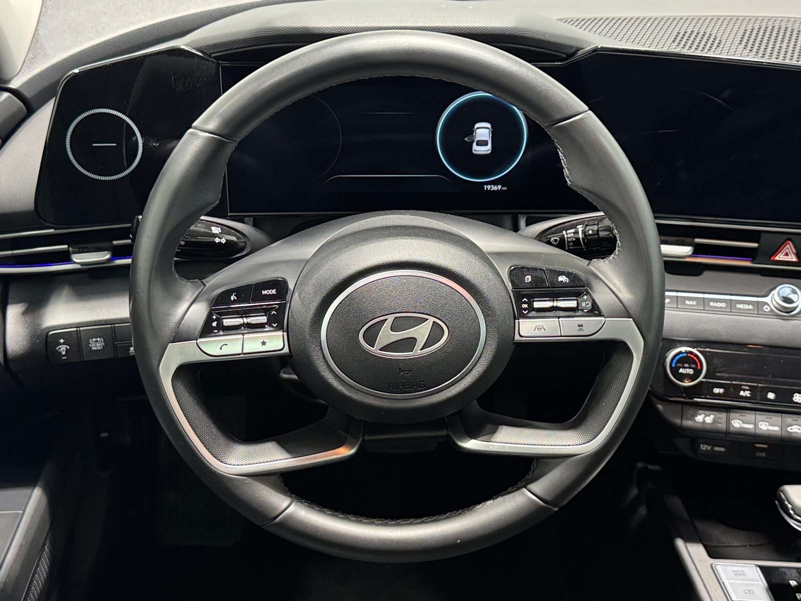 Thumbnail: 2025 Hyundai Elantra - 5