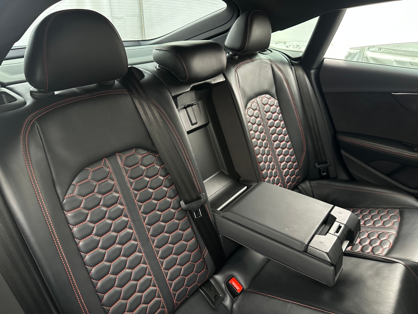 Thumbnail: 2019 Audi RS 5 - 5