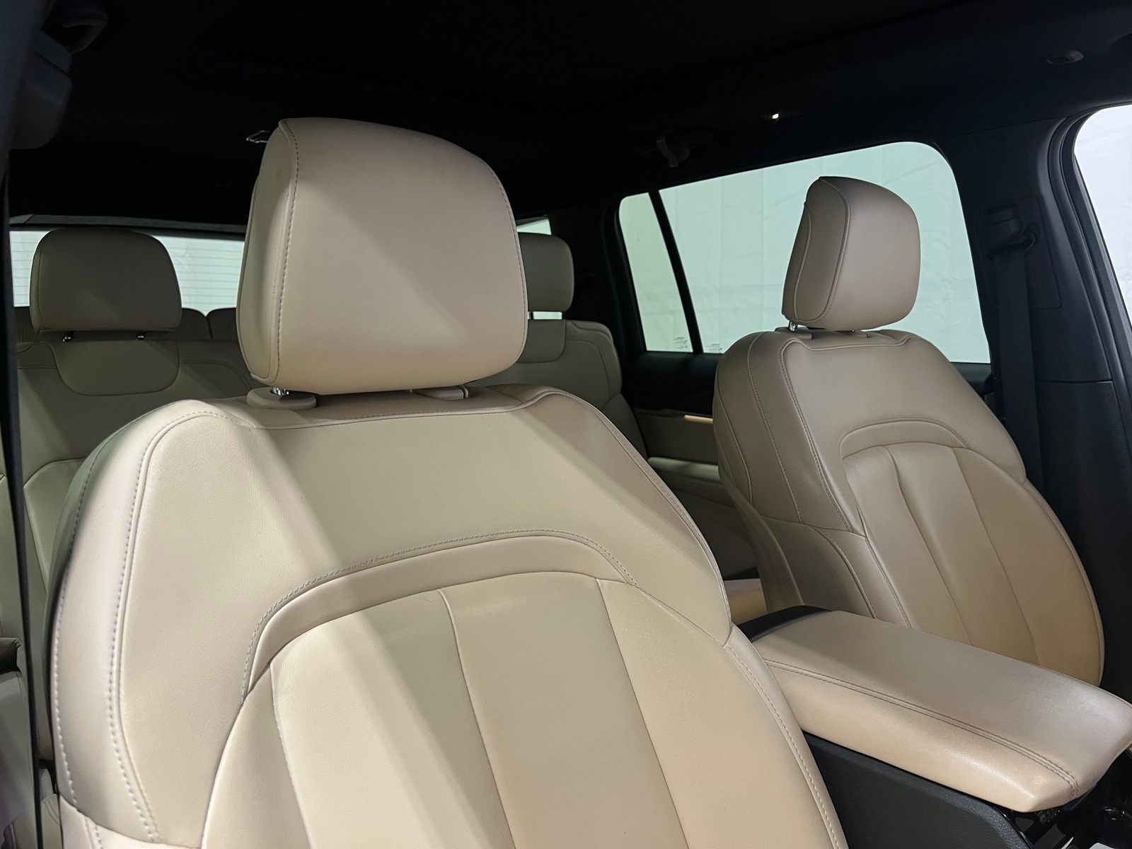 Thumbnail: 2023 Jeep Grand Cherokee L - 2