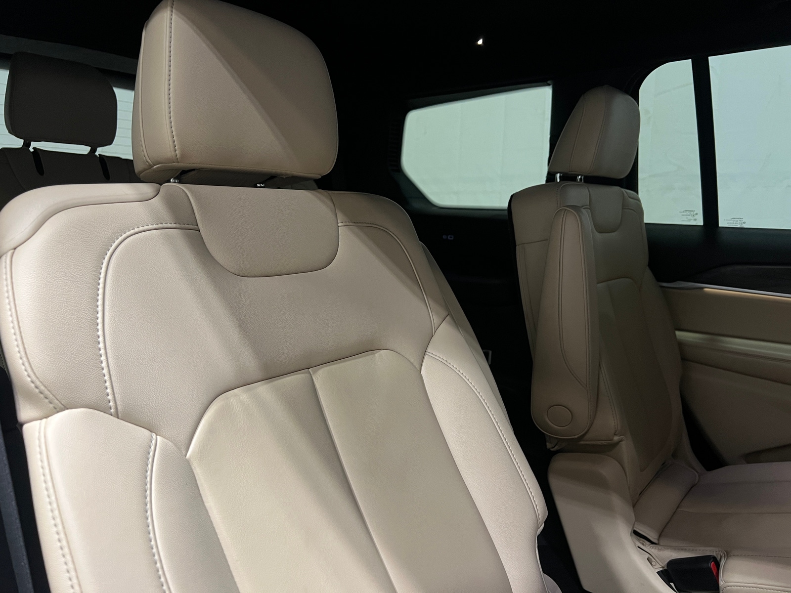 Thumbnail: 2023 Jeep Grand Cherokee L - 6