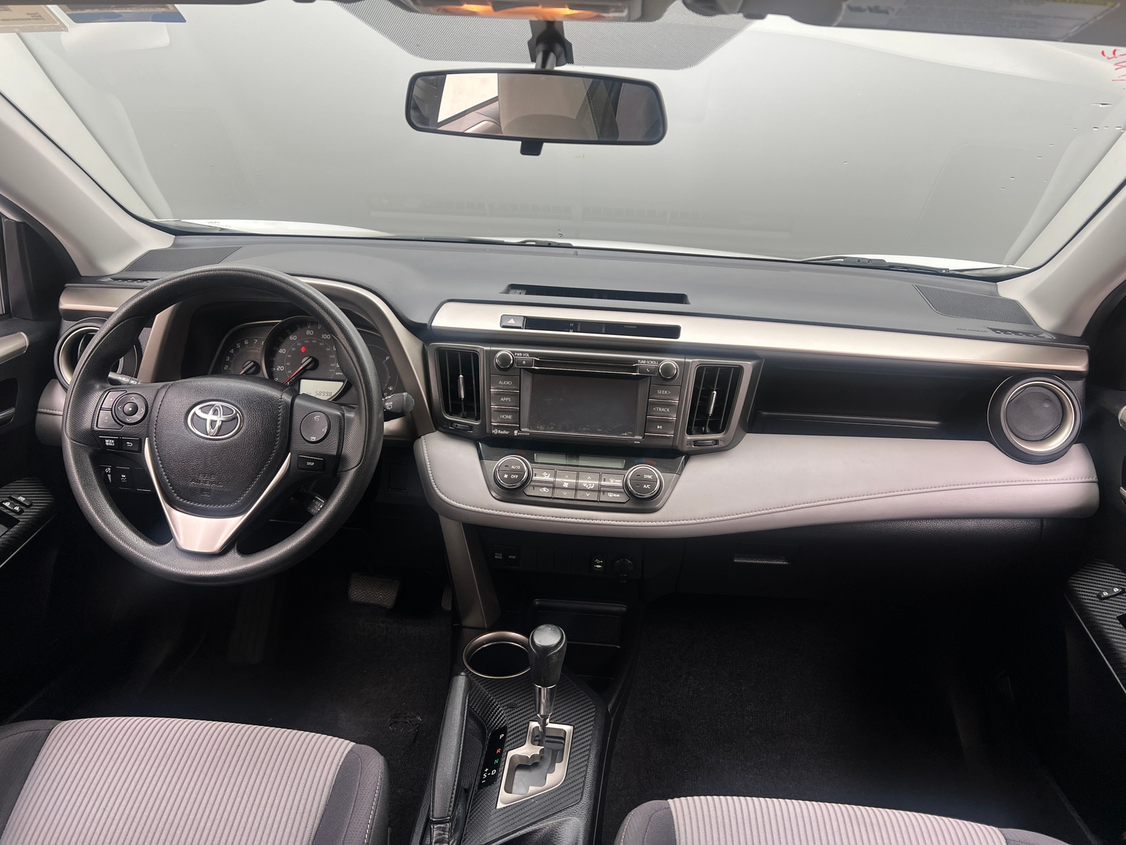 Thumbnail: 2015 Toyota RAV4 - 3