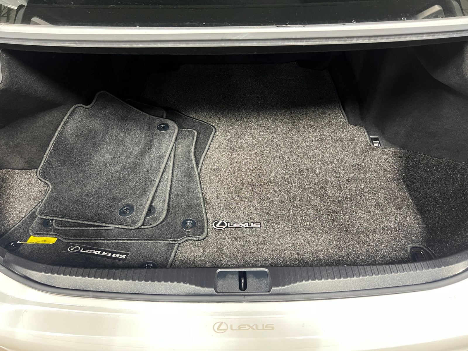 Thumbnail: 2019 Lexus GS - 6