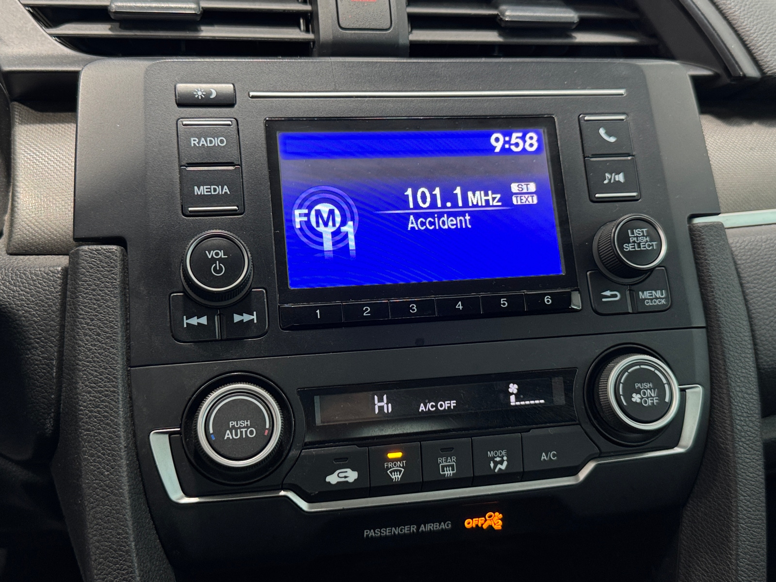 Thumbnail: 2019 Honda Civic - 4