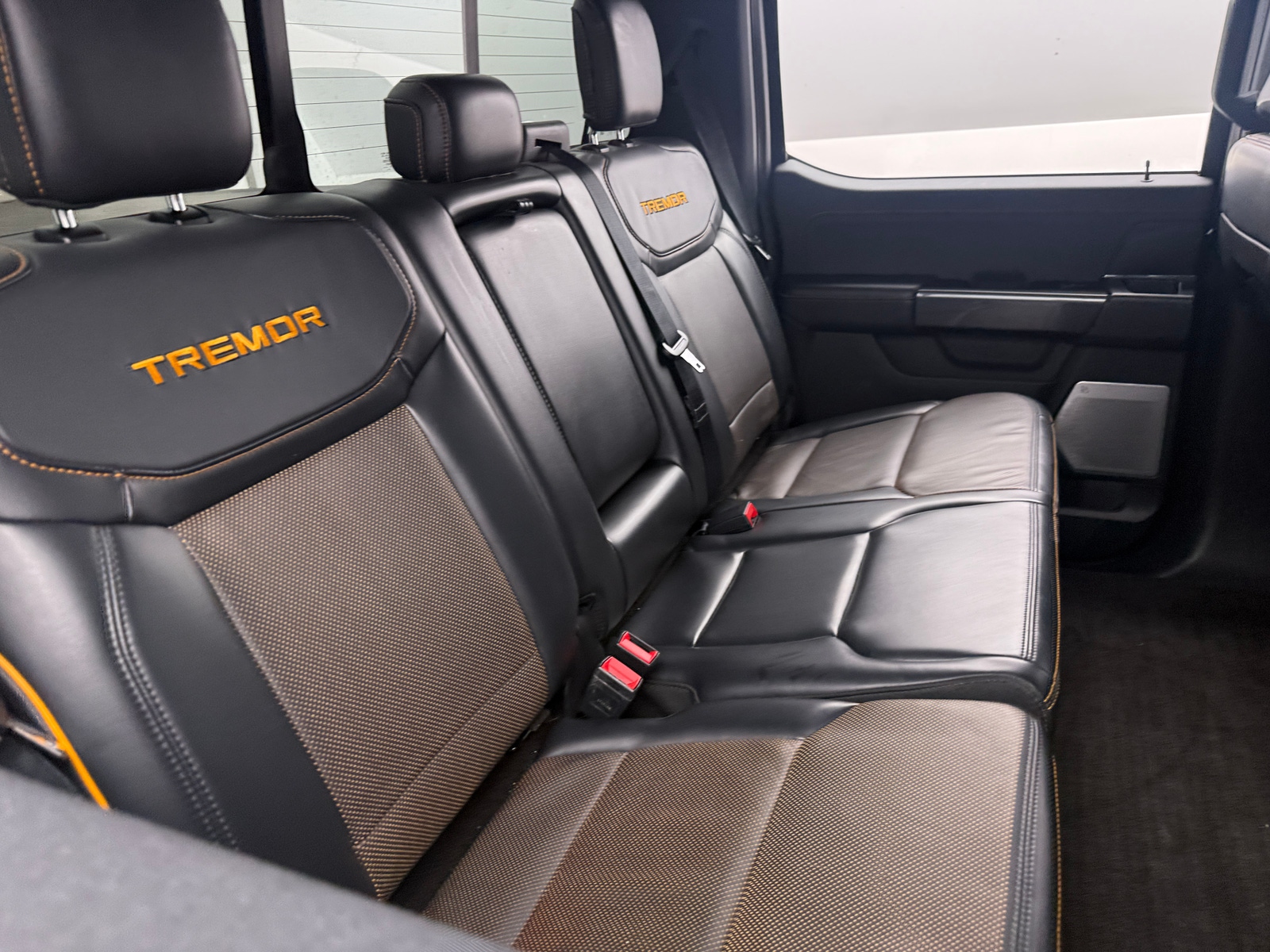 Thumbnail: 2021 Ford Econoline - 6