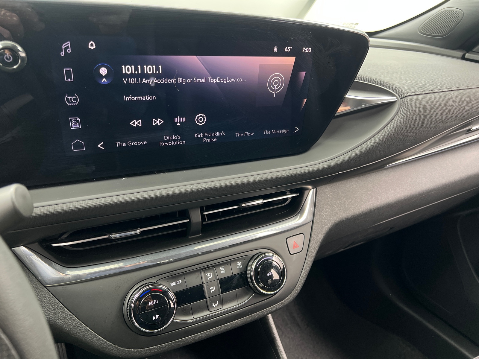 Thumbnail: 2025 Buick Envista - 4