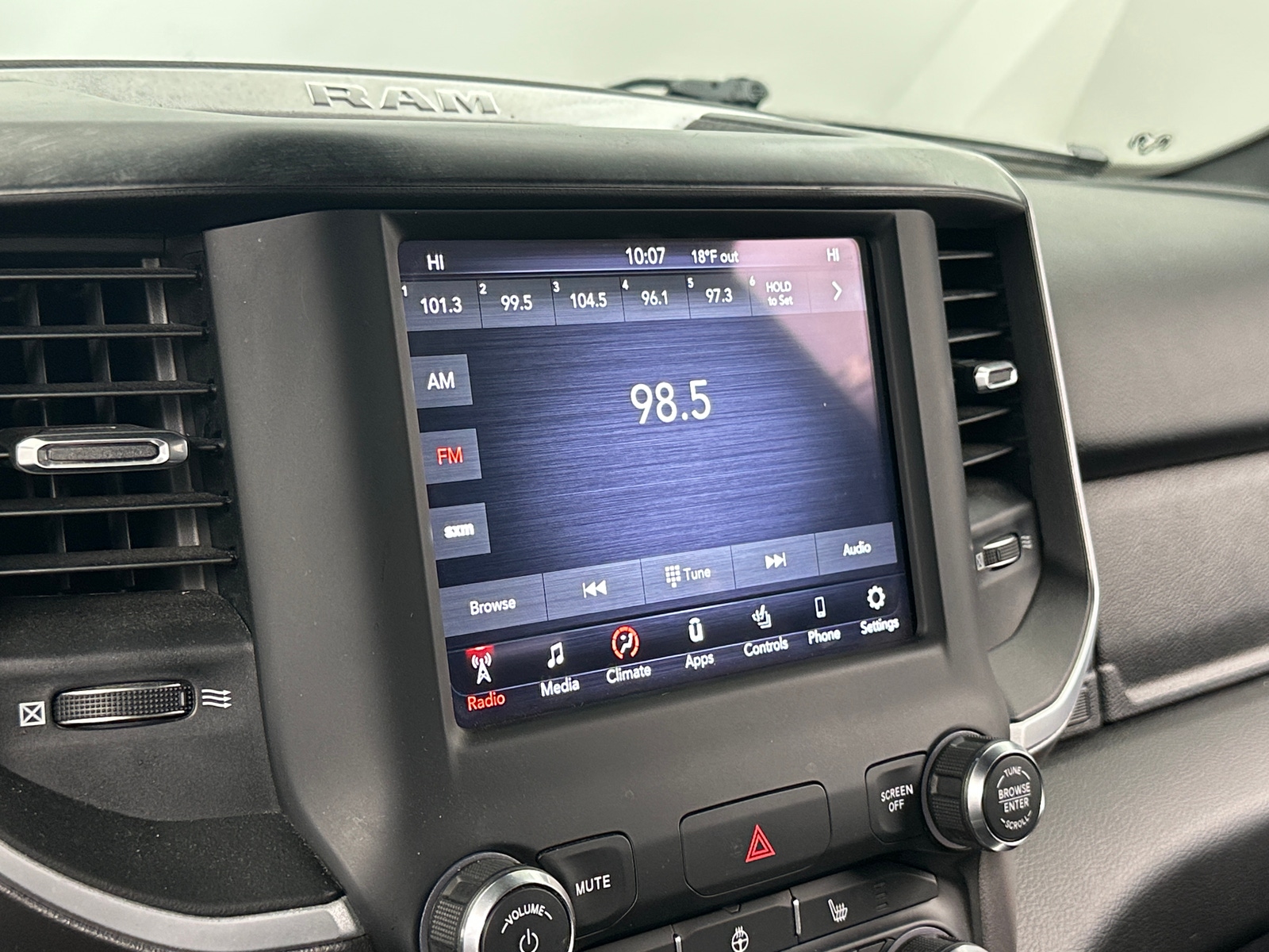 Thumbnail: 2020 RAM 1500 - 4