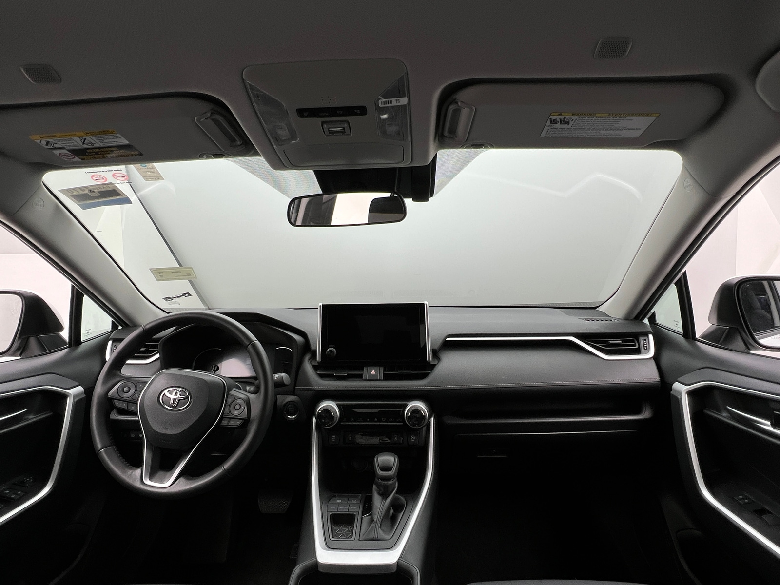 Thumbnail: 2025 Toyota RAV4 - 3