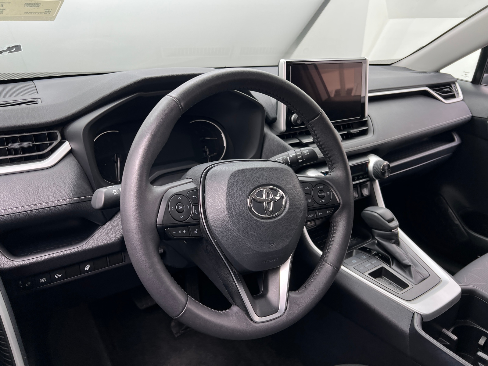 Thumbnail: 2025 Toyota RAV4 - 5