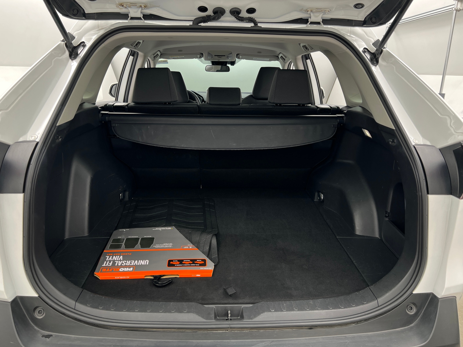 Thumbnail: 2025 Toyota RAV4 - 7