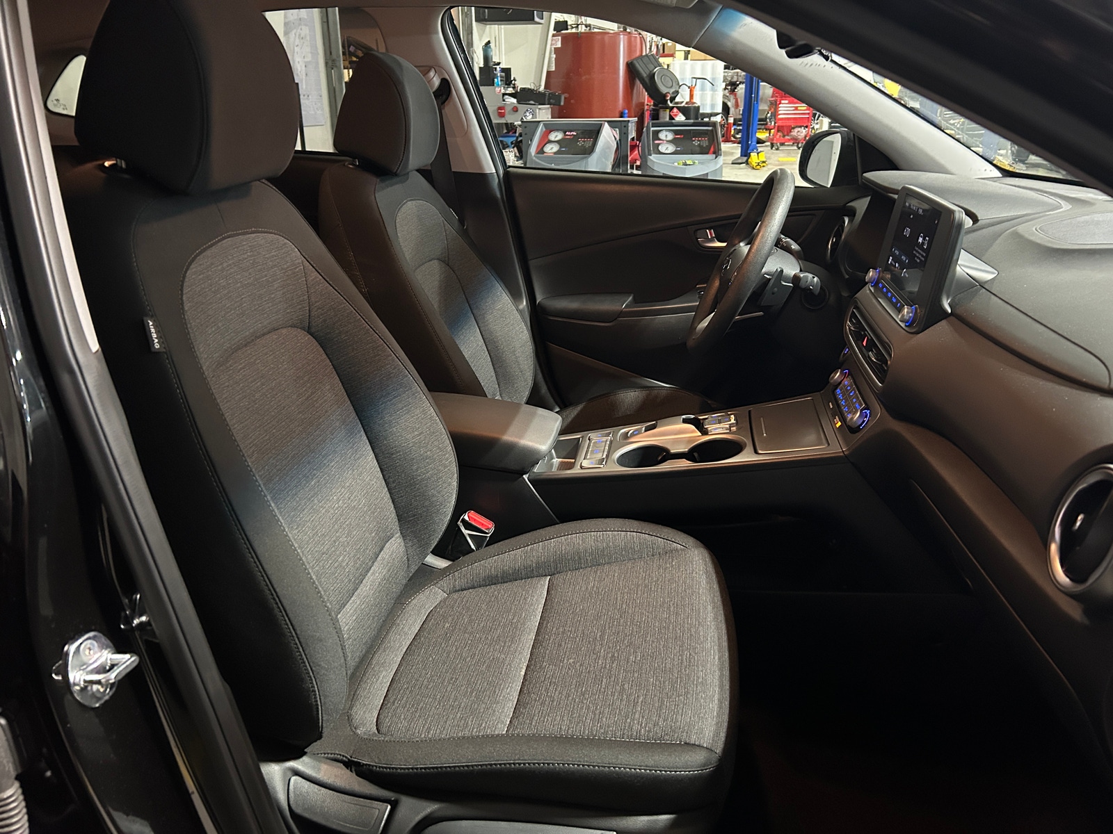 Thumbnail: 2023 Hyundai Kona - 2