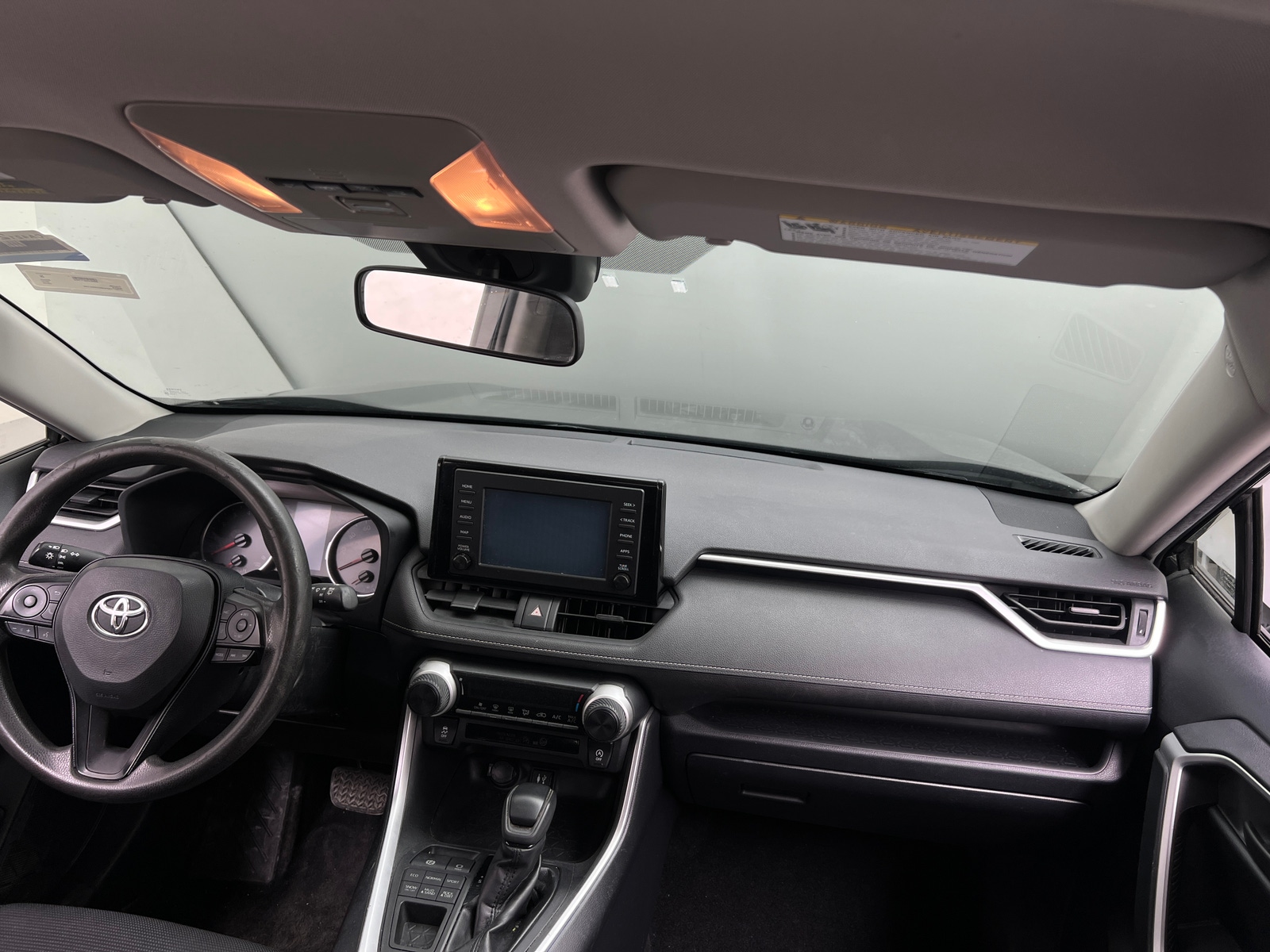 Thumbnail: 2019 Toyota RAV4 - 3