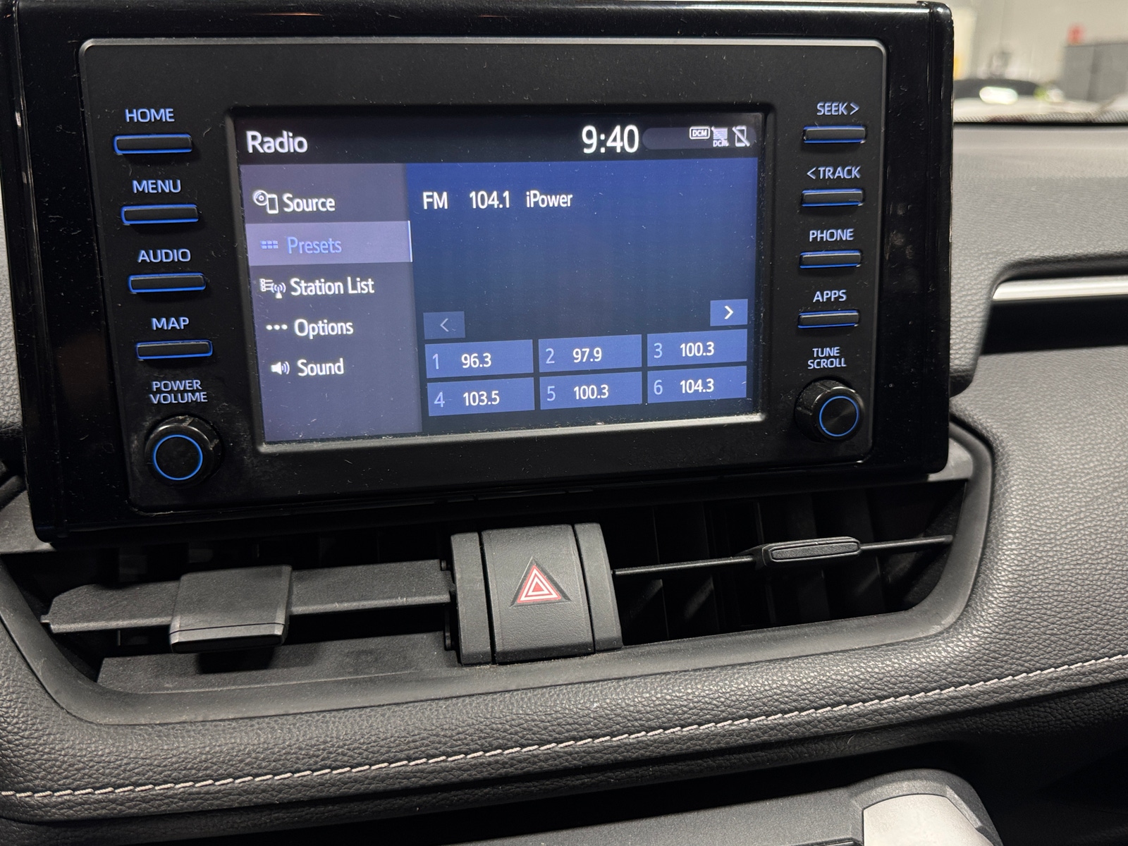 Thumbnail: 2019 Toyota RAV4 - 4