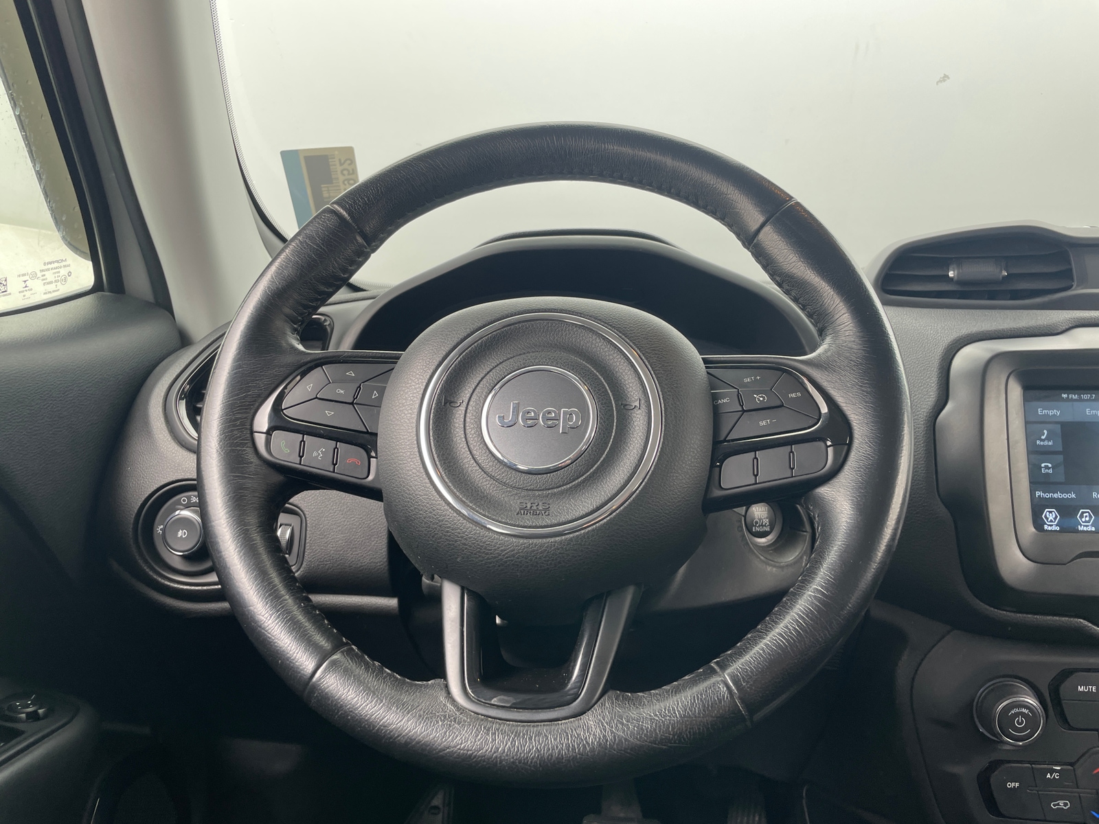 Thumbnail: 2018 Jeep Renegade - 5