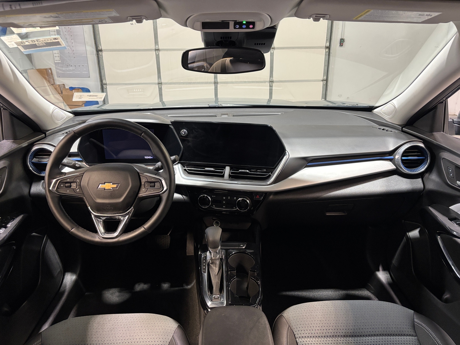 Thumbnail: 2025 Chevrolet Trax - 3