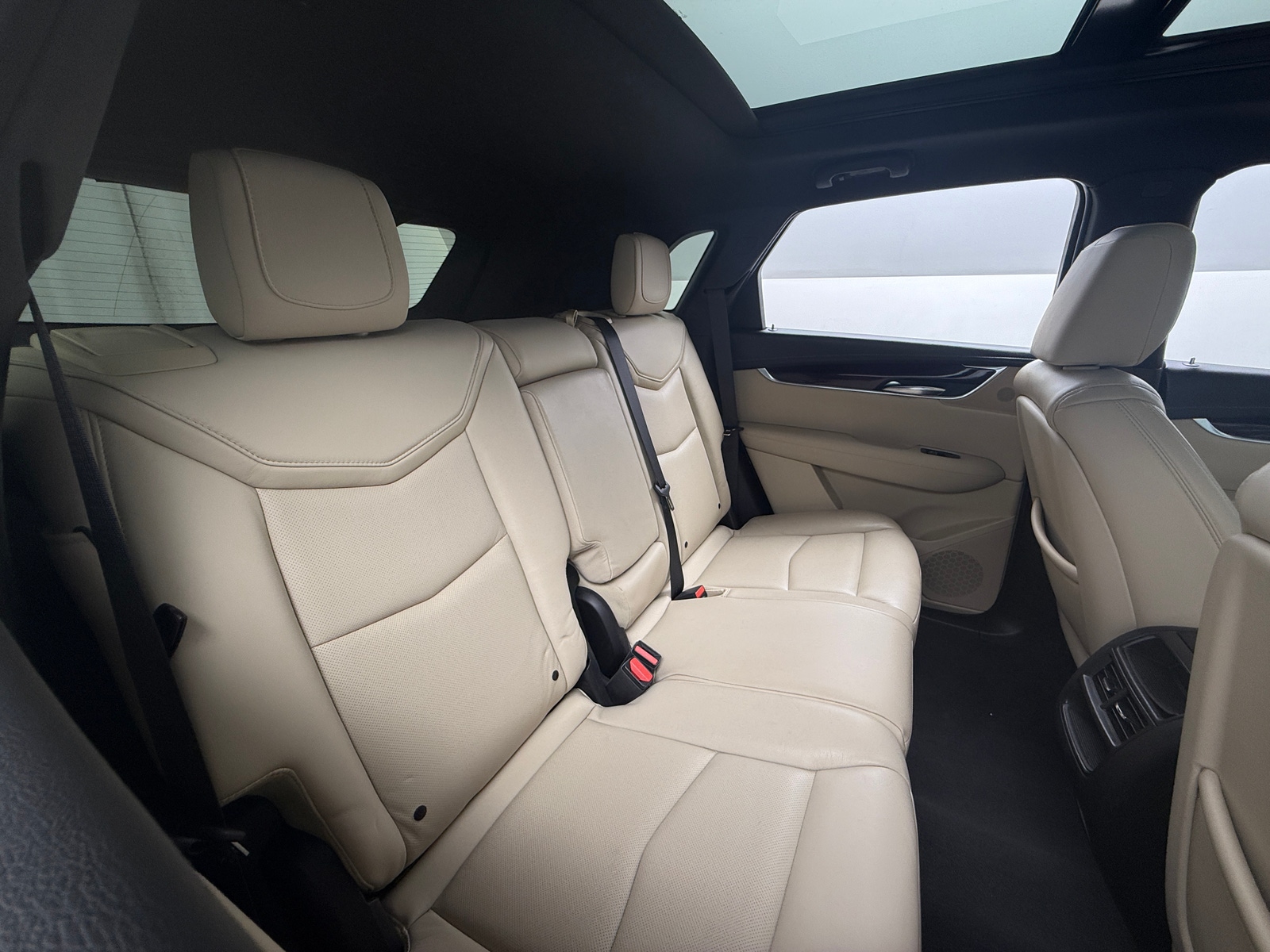 Thumbnail: 2017 Cadillac XT5 - 5