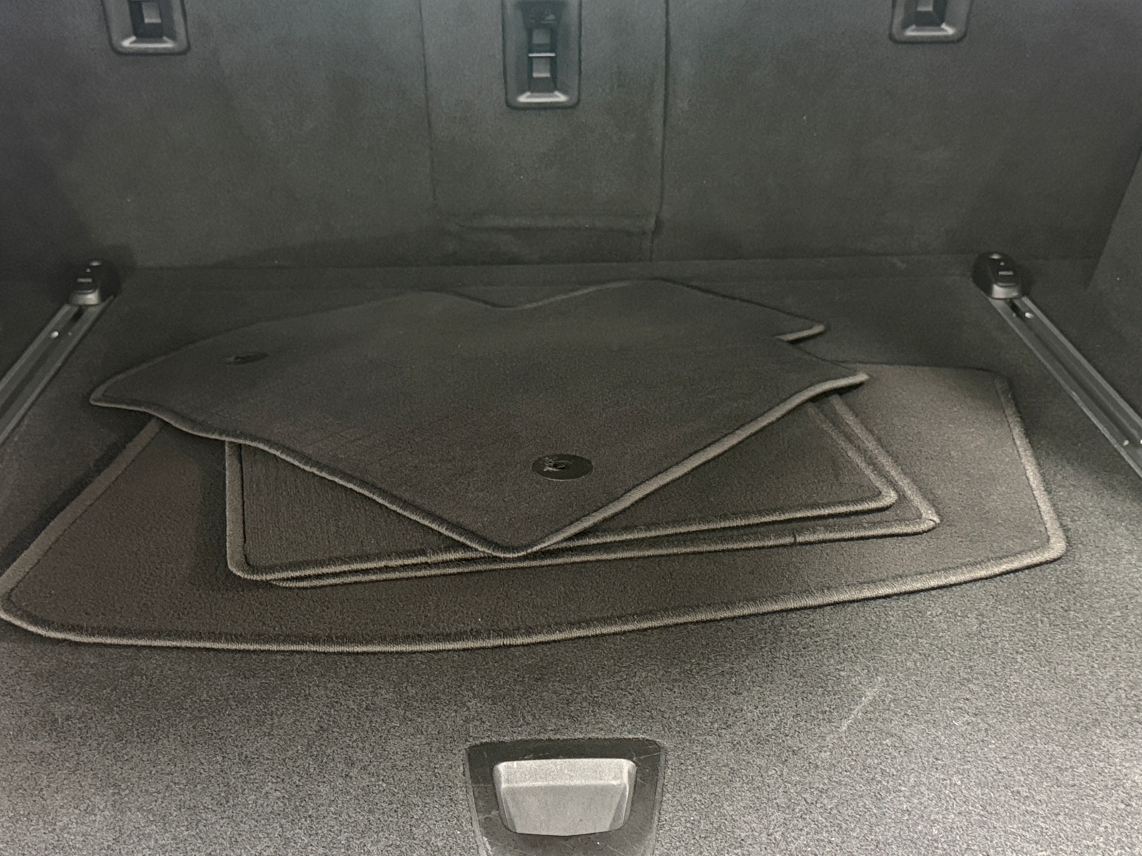 Thumbnail: 2017 Cadillac XT5 - 6