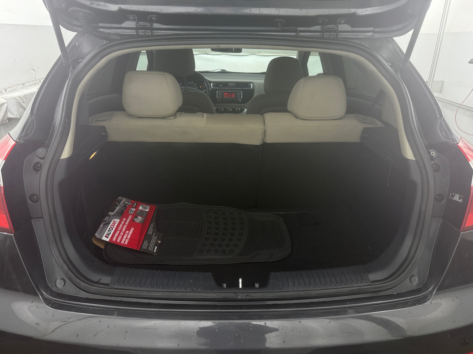 Thumbnail: 2016 Kia Rio - 7