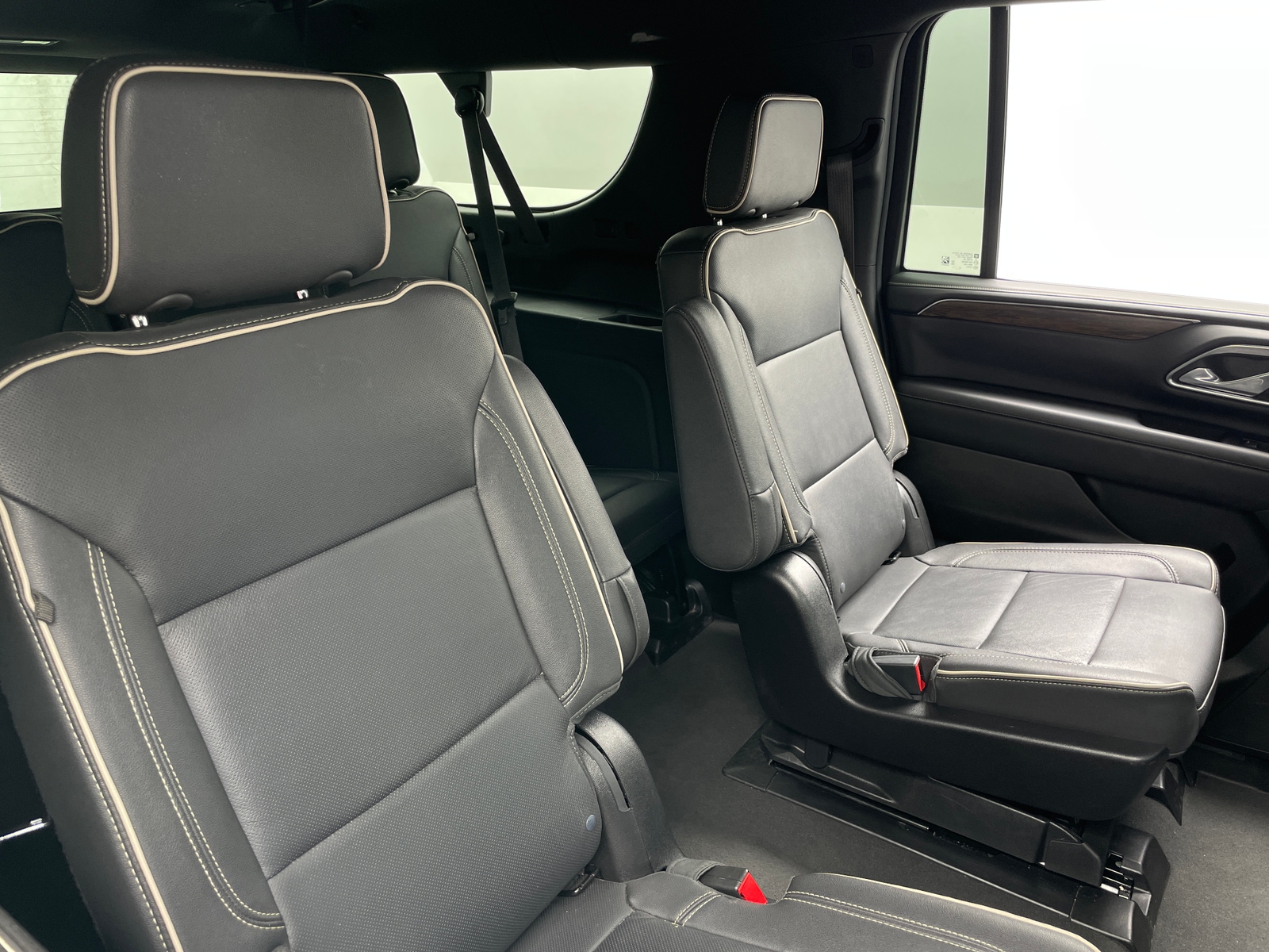 Thumbnail: 2023 Chevrolet Suburban - 5