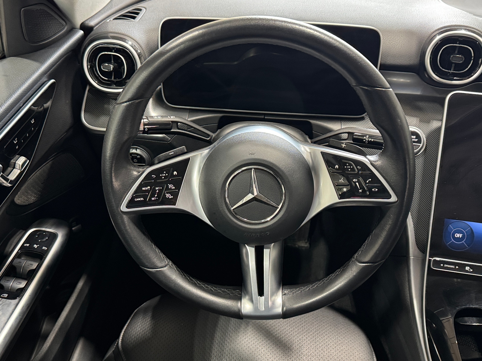 Thumbnail: 2025 Mercedes-Benz C-Class - 4