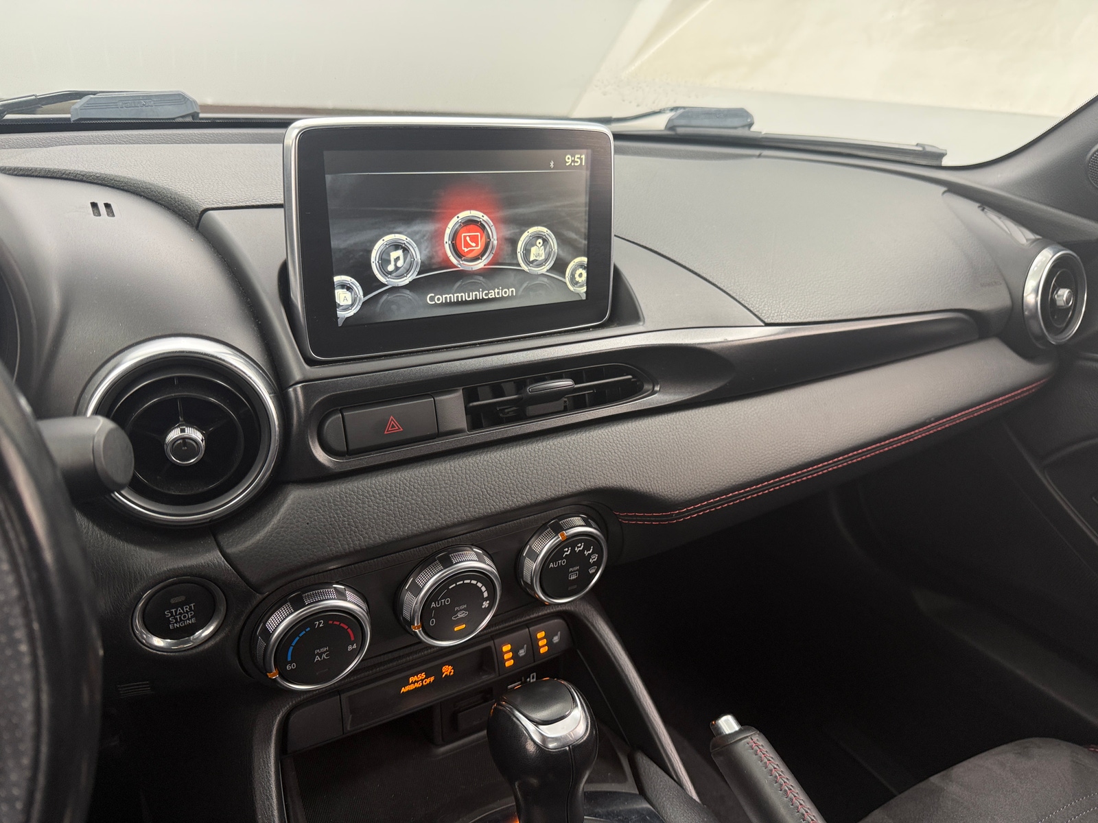 Thumbnail: 2018 Fiat 124 Spider - 4