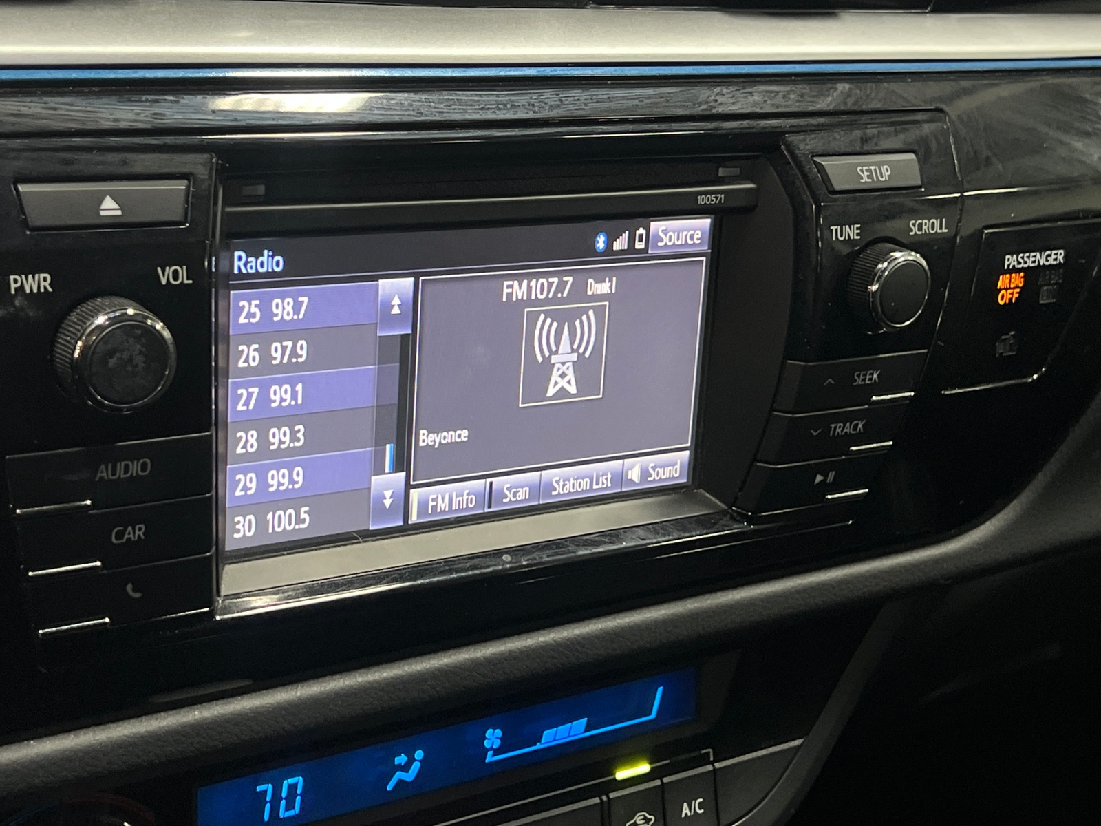 Thumbnail: 2016 Toyota Corolla - 4