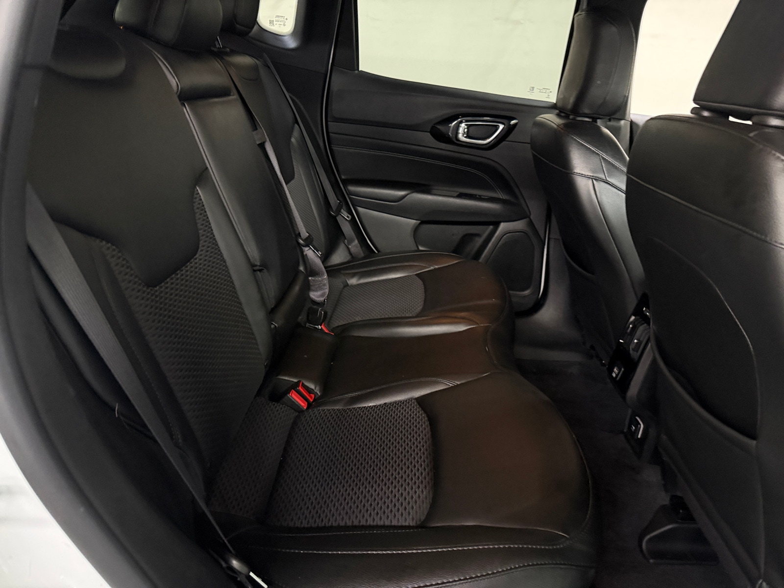 Thumbnail: 2022 Jeep Compass - 6