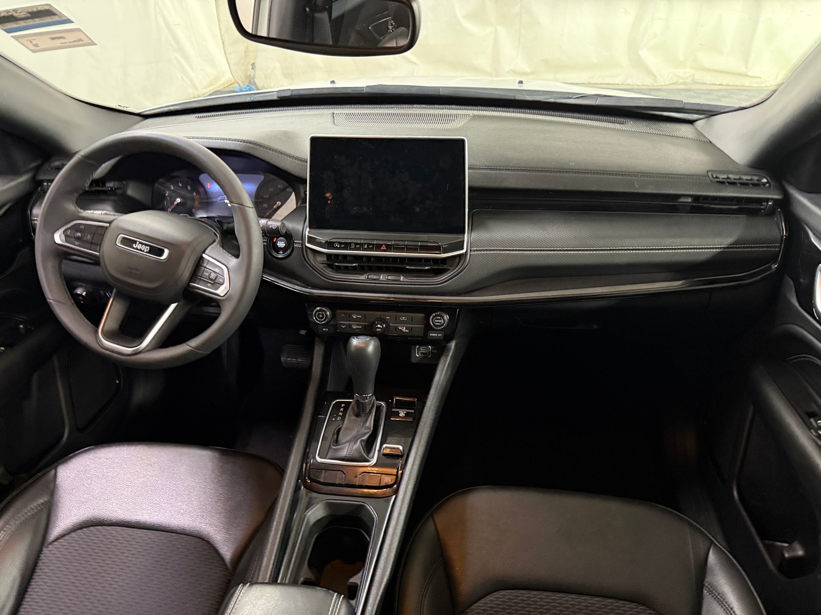Thumbnail: 2022 Jeep Compass - 3