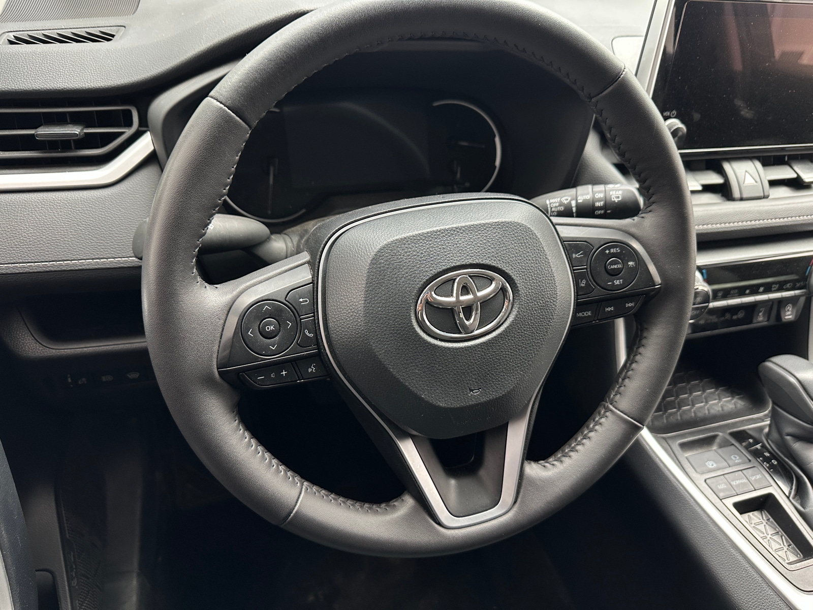 Thumbnail: 2025 Toyota RAV4 - 5