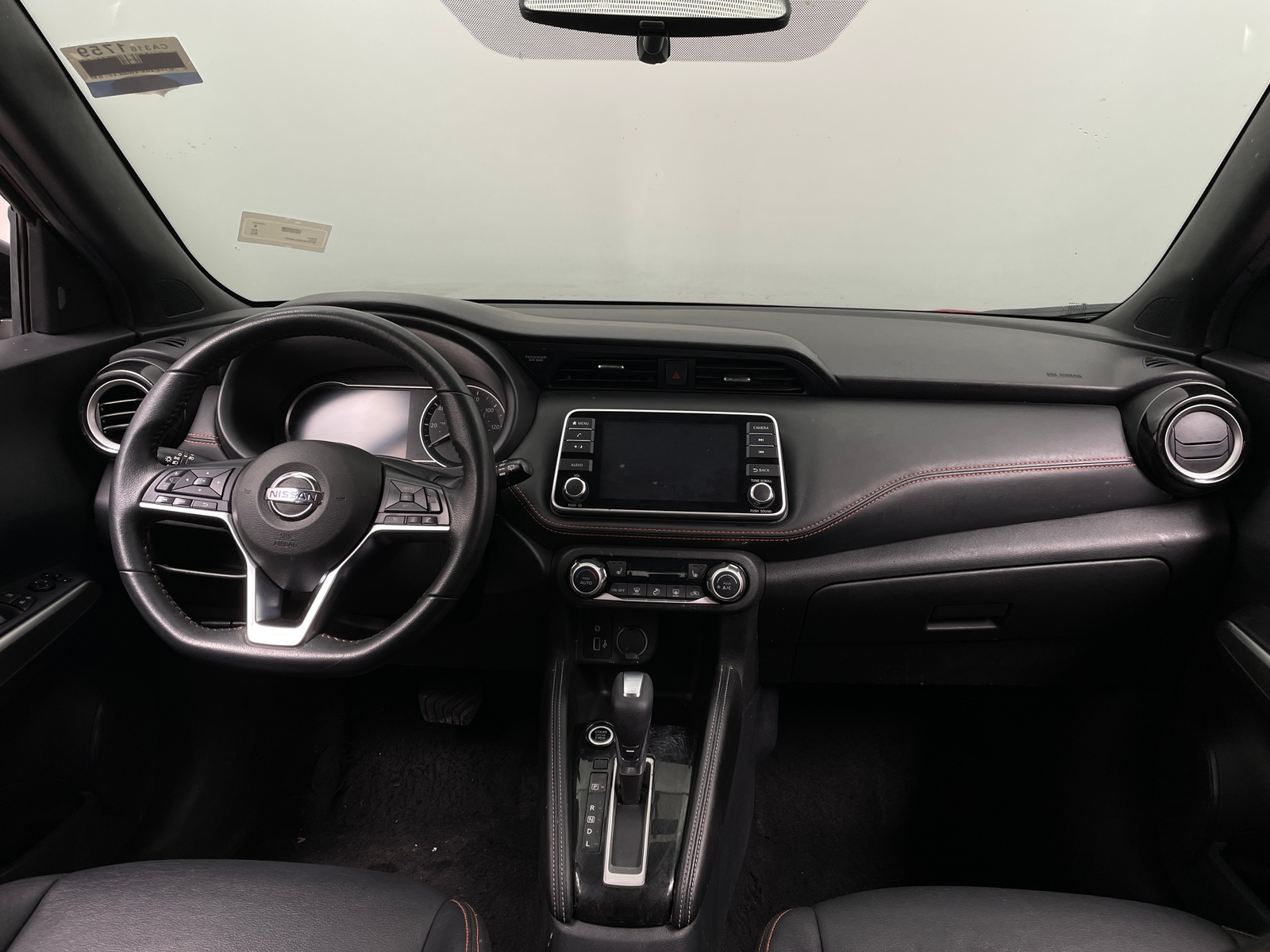 Thumbnail: 2019 Nissan Kicks - 2