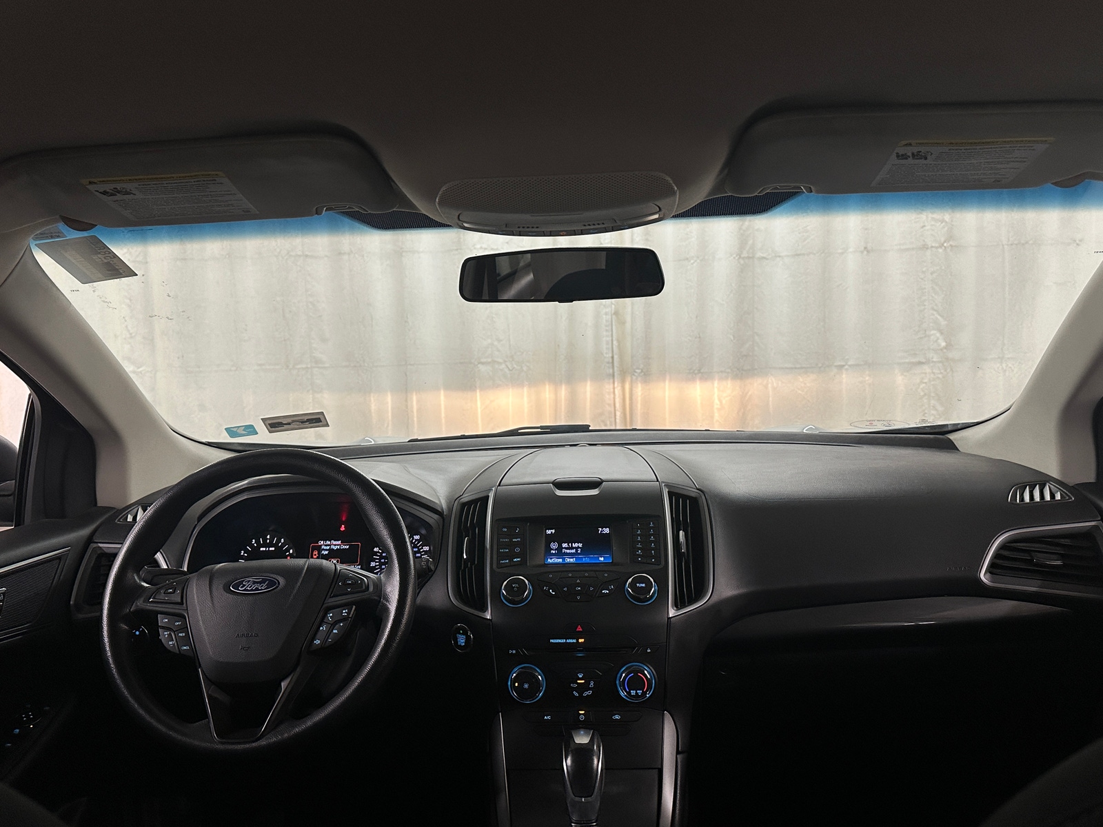 Thumbnail: 2018 Ford Edge - 3