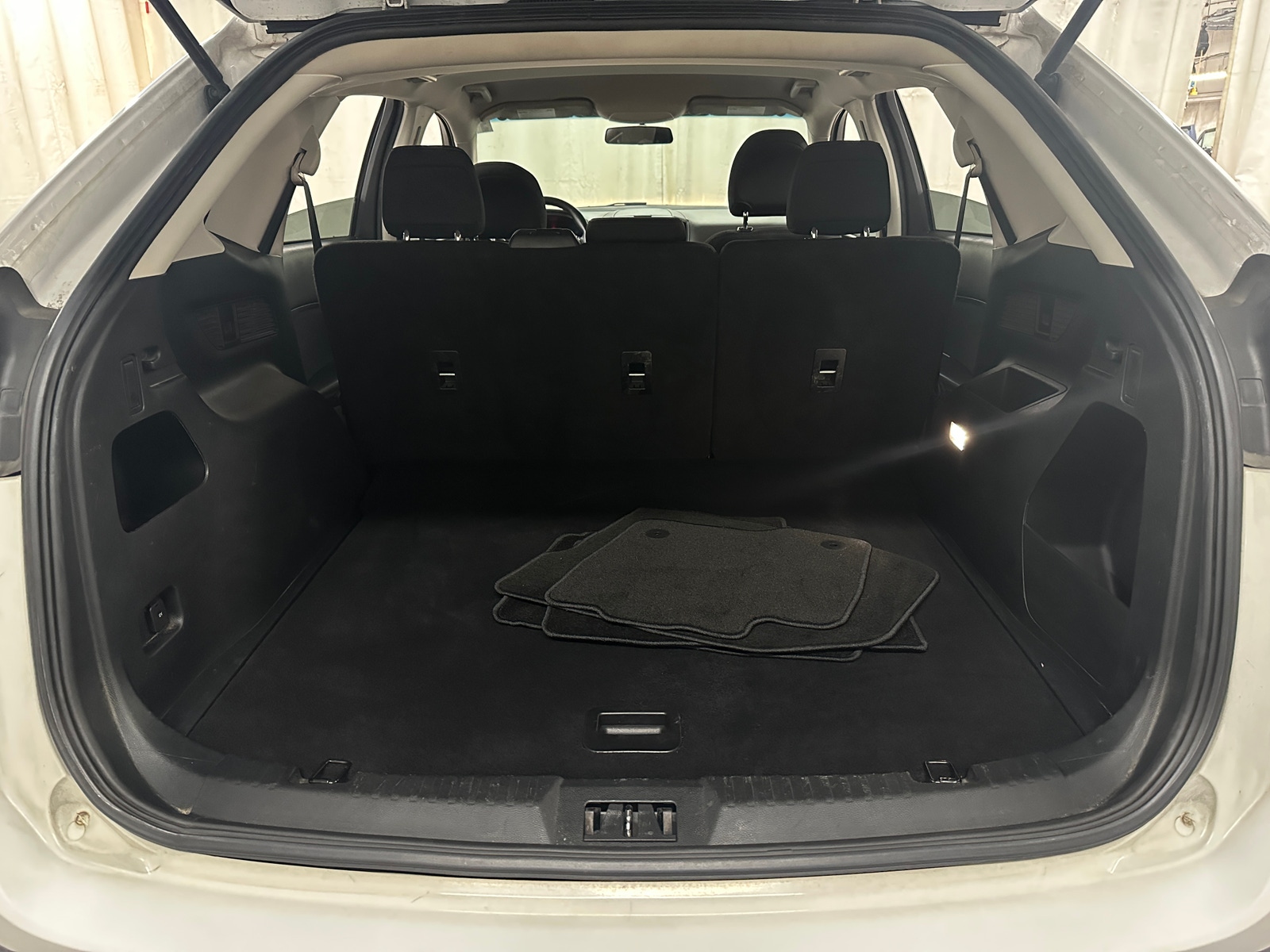 Thumbnail: 2018 Ford Edge - 7