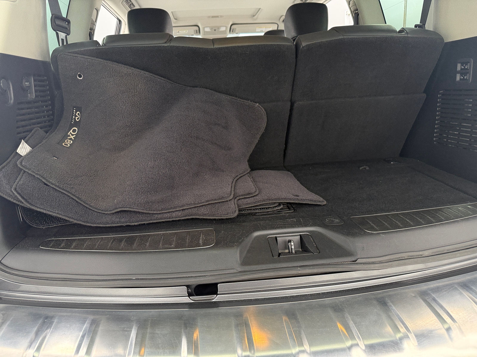 Thumbnail: 2018 INFINITI QX80 - 6