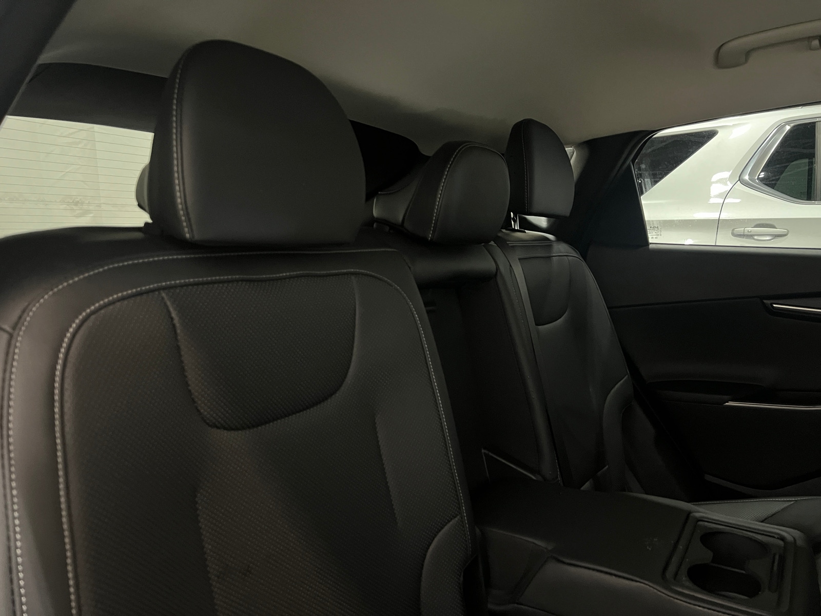 Thumbnail: 2022 Kia EV6 - 5