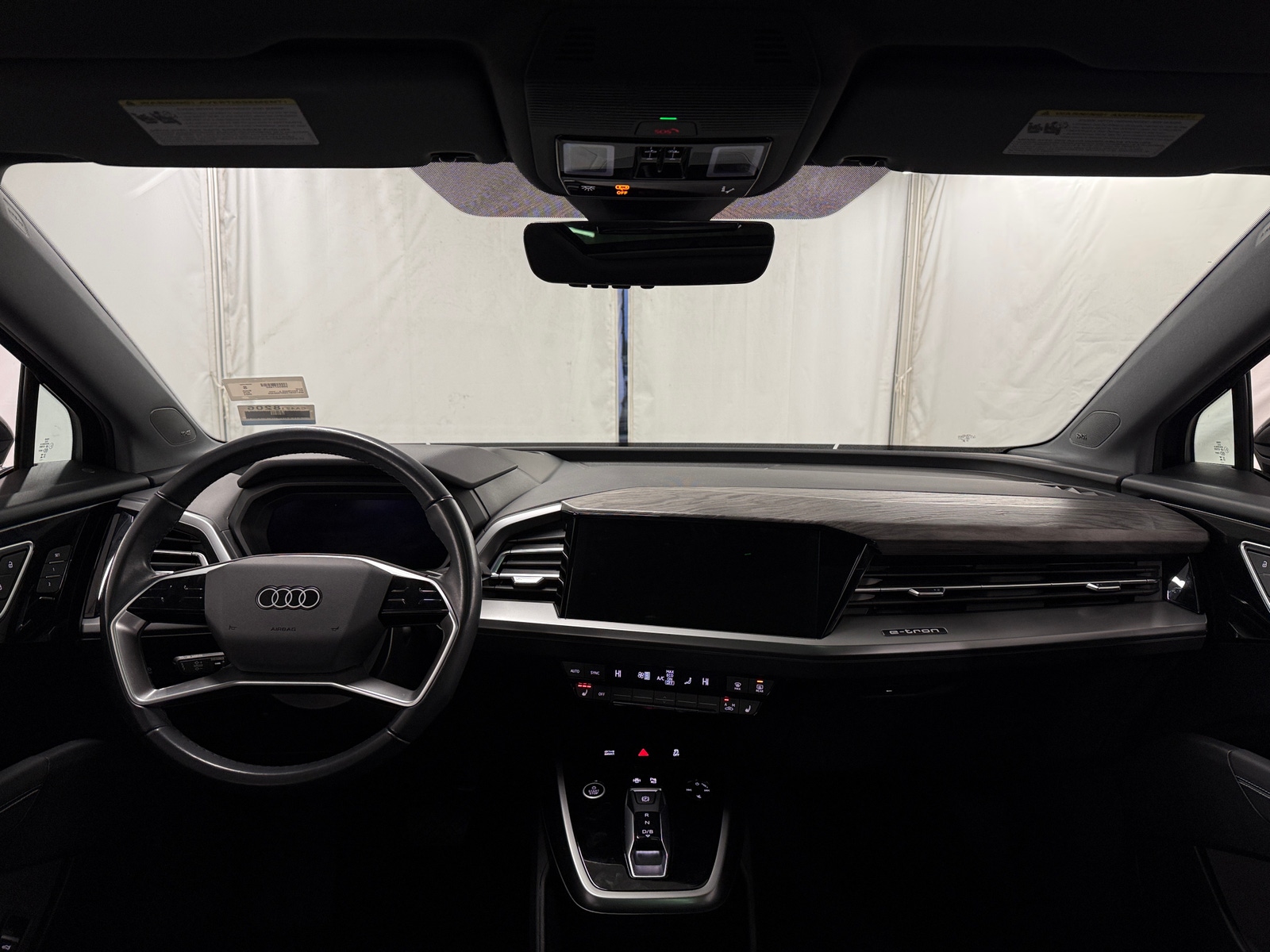 Thumbnail: 2024 Audi Q4 e-tron - 2