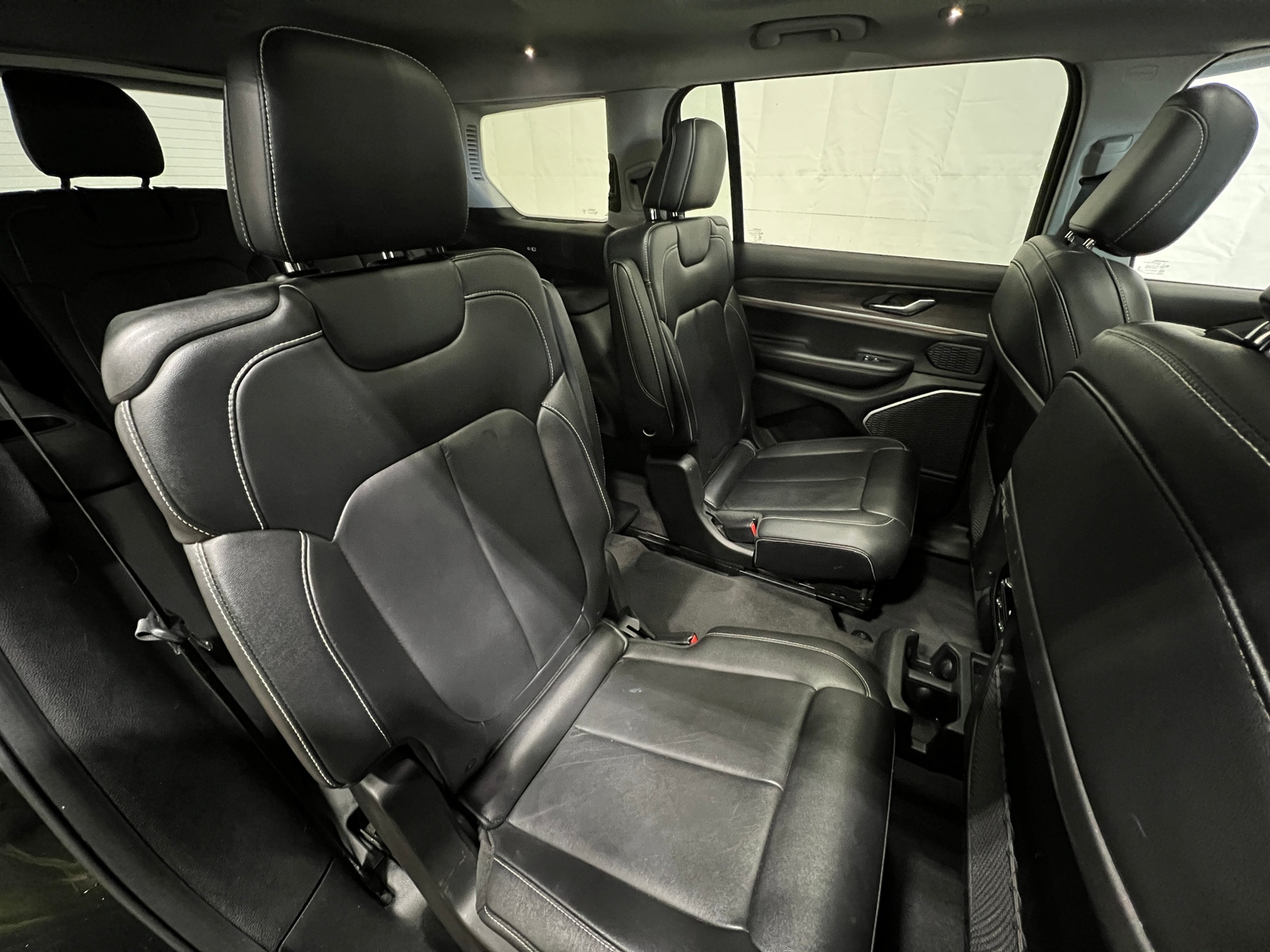 Thumbnail: 2022 Jeep Grand Cherokee L - 5