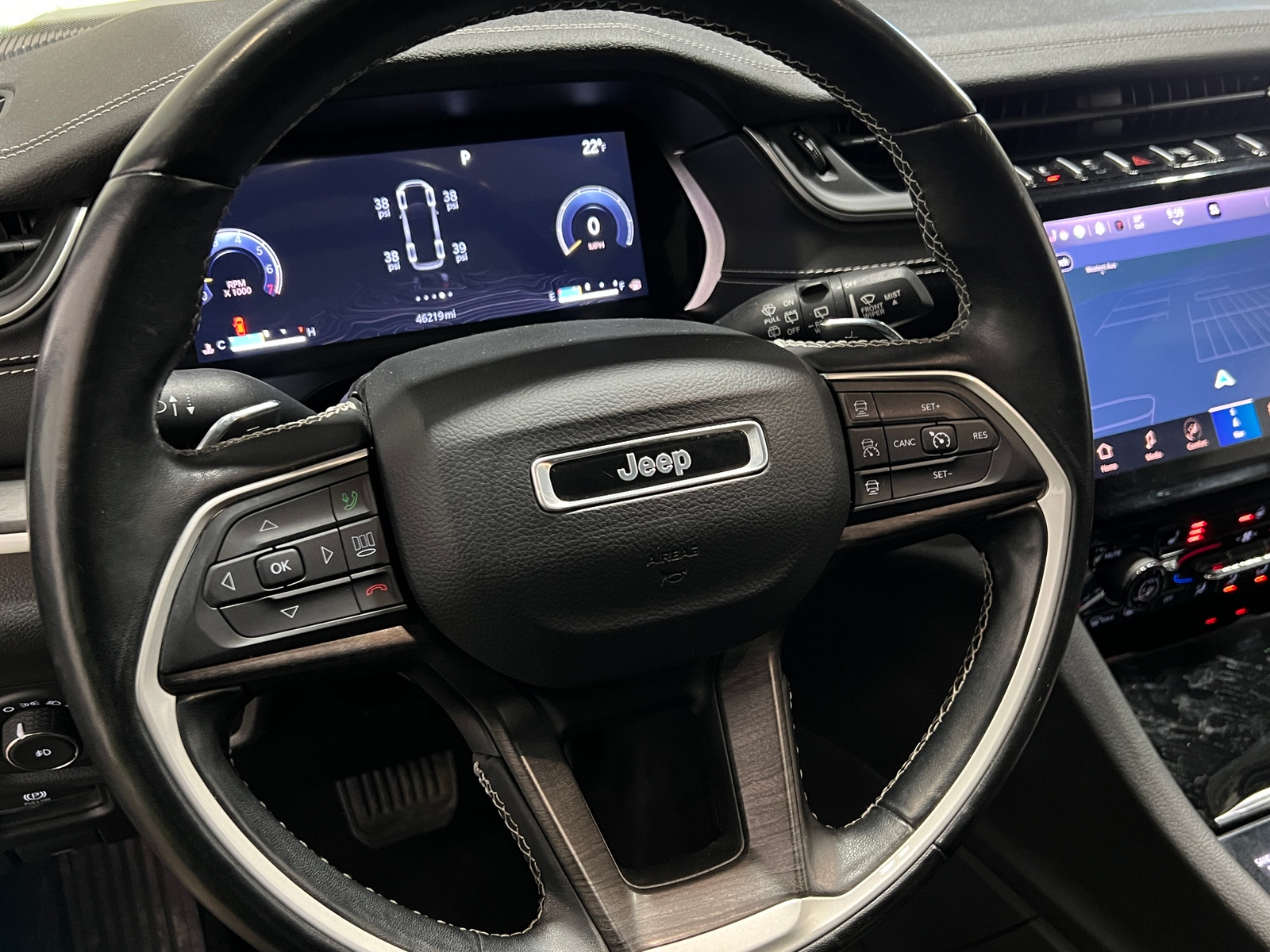 Thumbnail: 2022 Jeep Grand Cherokee L - 4