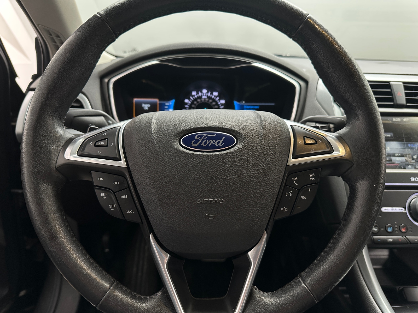 Thumbnail: 2016 Ford Fusion - 4