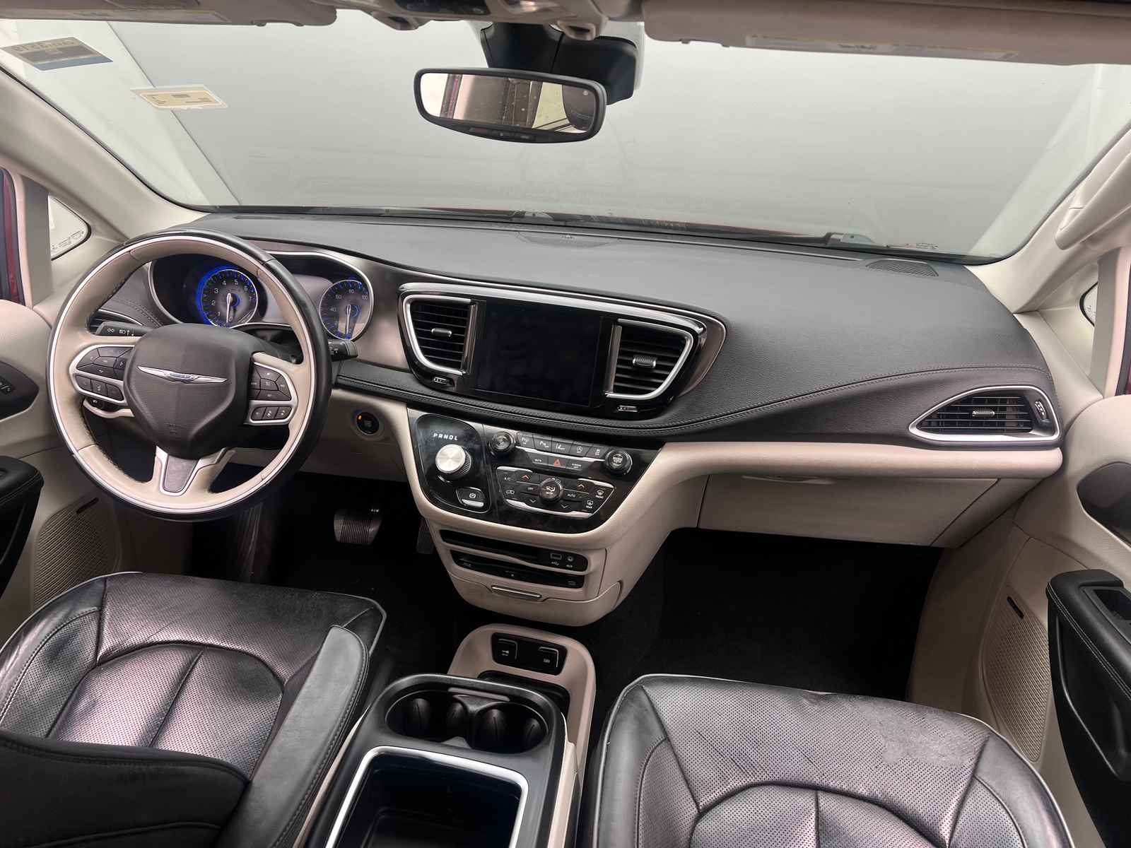 Thumbnail: 2018 Chrysler Pacifica - 2