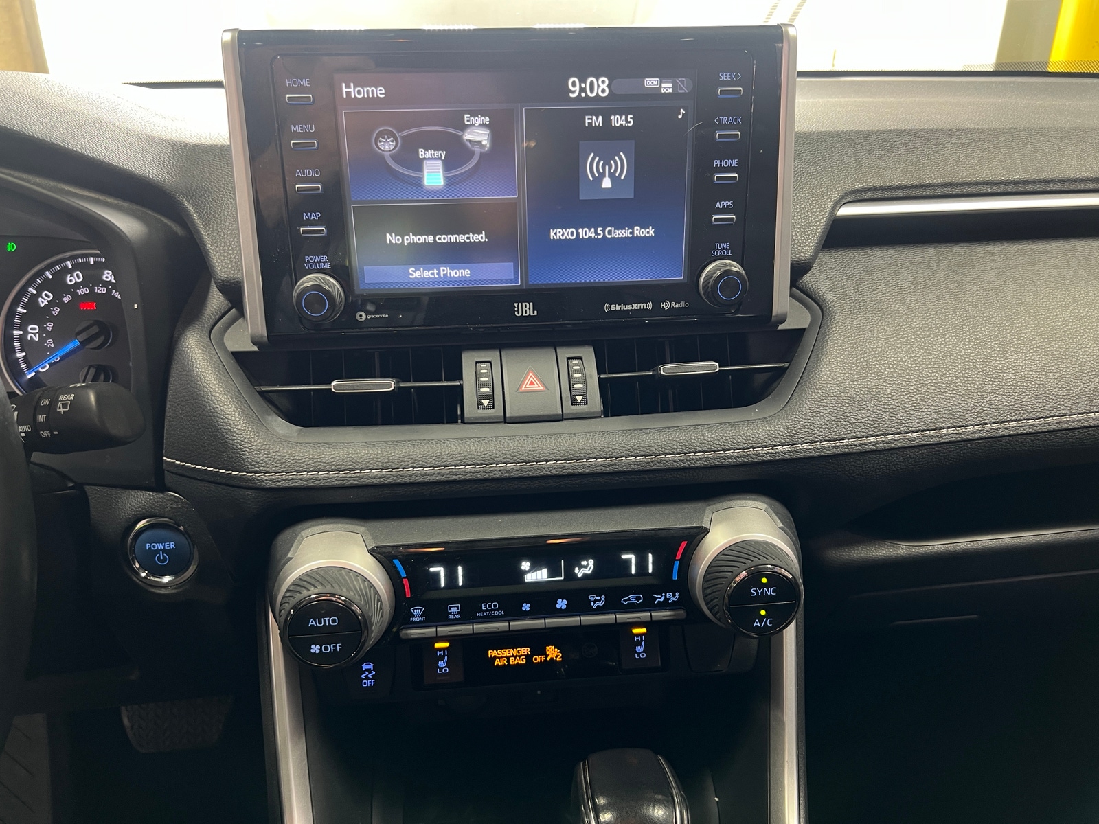 Thumbnail: 2021 Toyota RAV4 - 3