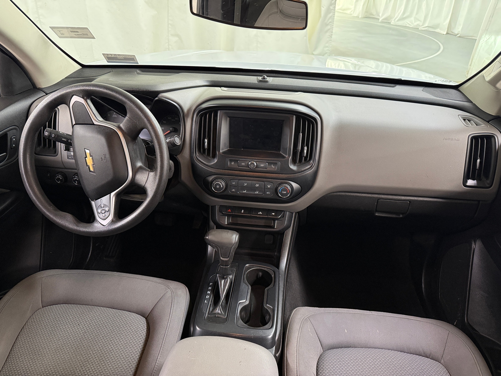 Thumbnail: 2019 Chevrolet Colorado - 3