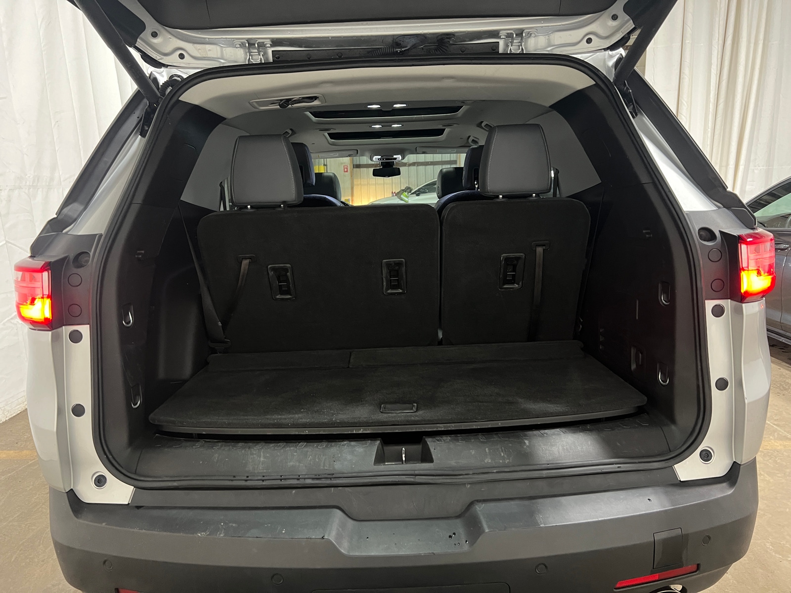 Thumbnail: 2018 Chevrolet Traverse - 6