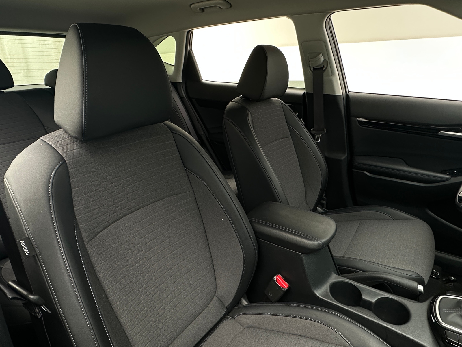 Thumbnail: 2023 Kia Seltos - 2