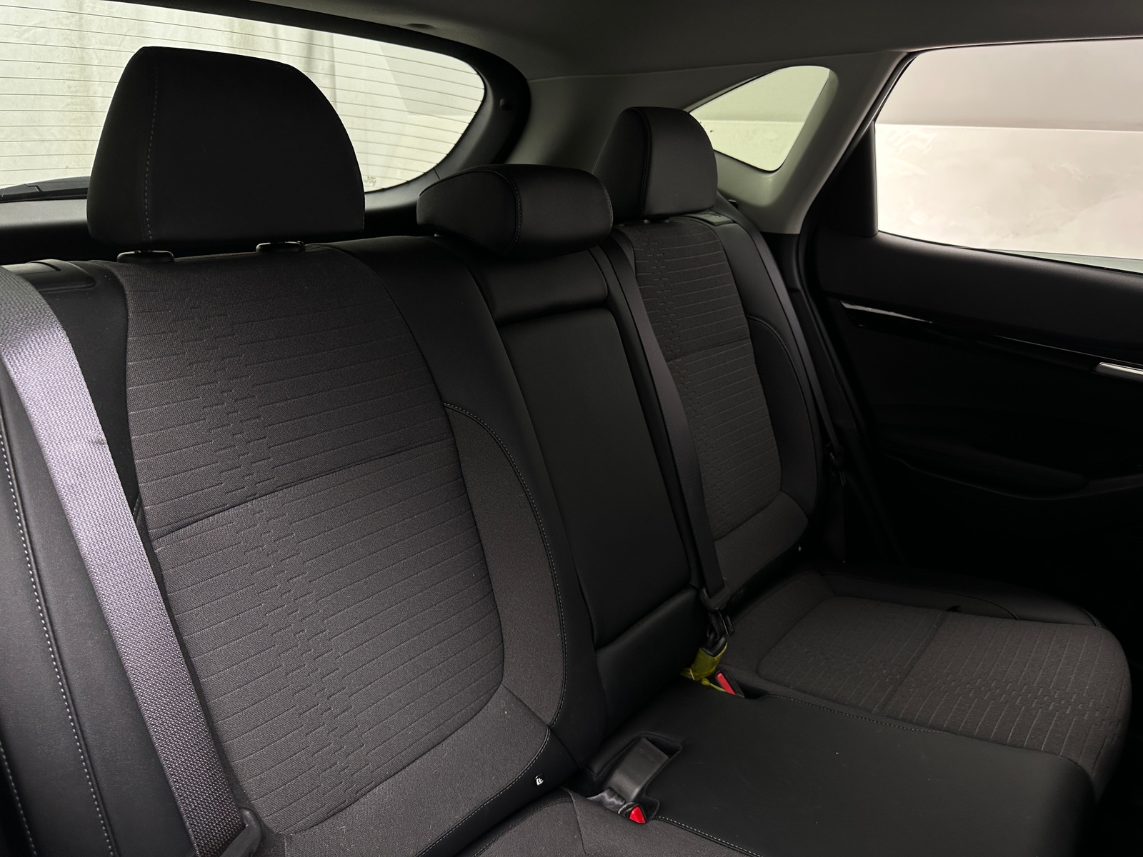 Thumbnail: 2023 Kia Seltos - 6