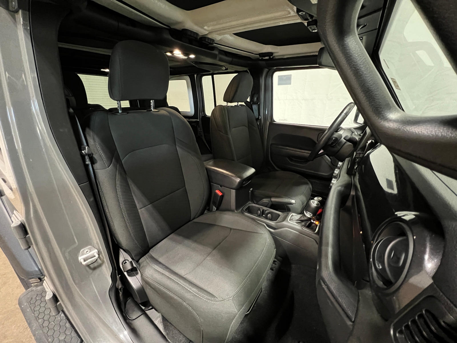 Thumbnail: 2022 Jeep Wrangler - 2